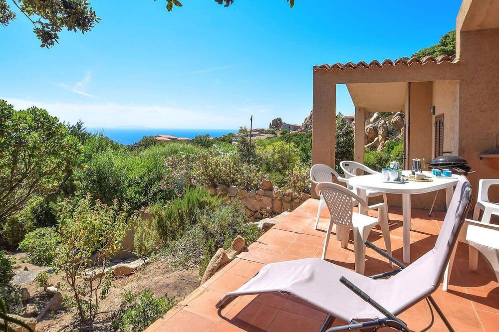 Pet friendly home in Trinita Dagultu Vignol in Costa Paradiso, Trinità d'Agultu e Vignola