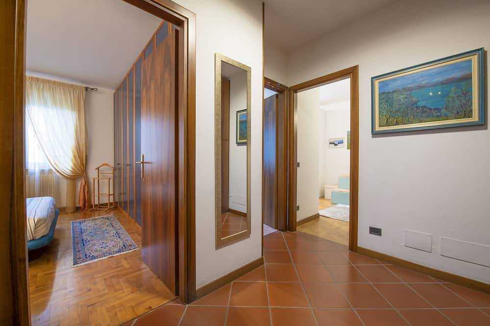 La Casa Rossa - tra lago e montagna in Costermano, Gardasee-Berge