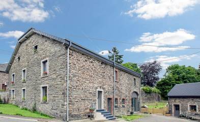 Location de vacances pour 14 personnes, avec jardin et vue, animaux acceptés dans Tavigny