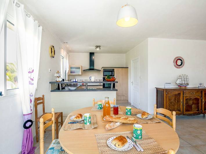Location de vacances pour 6 personnes, avec terrasse et jardin à Kerlouan - 4