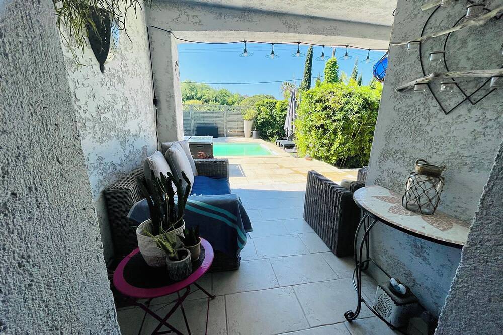 Maison 6-8 Personnes Avec Piscine Proche Cannes in La Roquette-sur-Siagne, Cannes regio