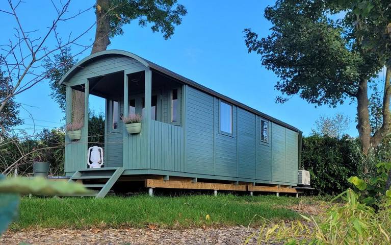 Vakantiehuis voor 2 personen, with Whirlpool and Terras as well as Tuin in Meerssen