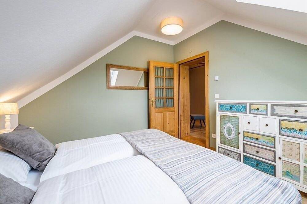 Ganze Wohnung, Großzügig gestaltetes, helles Appartement (110qm) mit Balkon inklusive Seeblick in Sankt Sebastian, Mostviertel Region