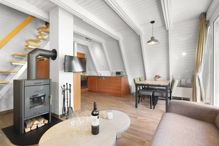 Bungalow für 4 Personen, mit Balkon/Terrasse und Terrasse im Hunsrück