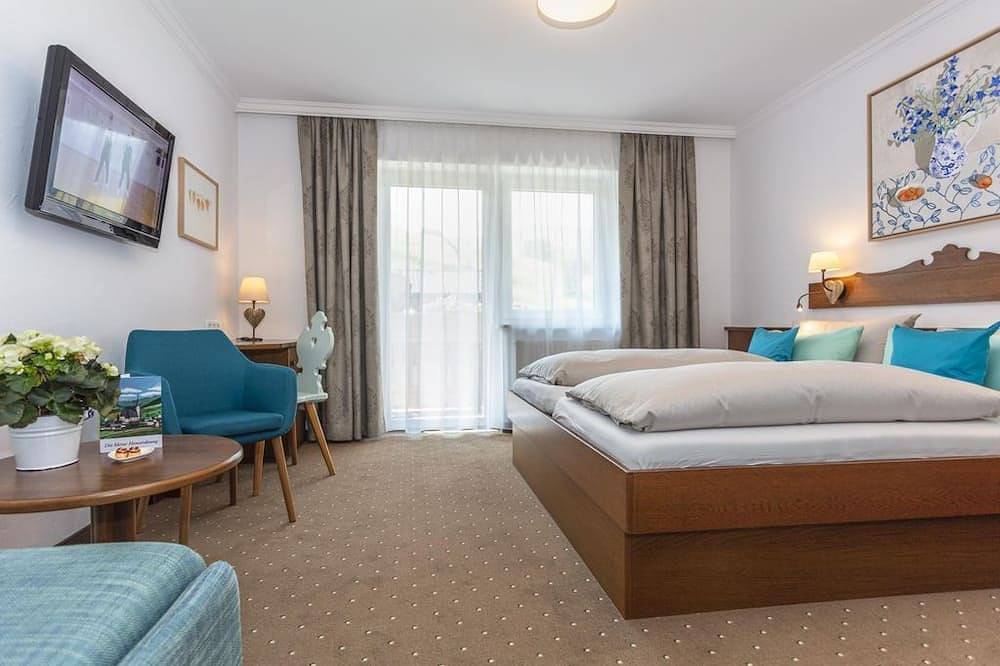 Single room with shower, Wc - Pinzgauer Hof, Hotel-Pension in Maria Alm am Steinernen Meer, Maria Alm