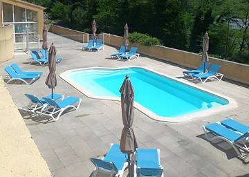 Gîte pour 6 personnes, avec terrasse à Avène