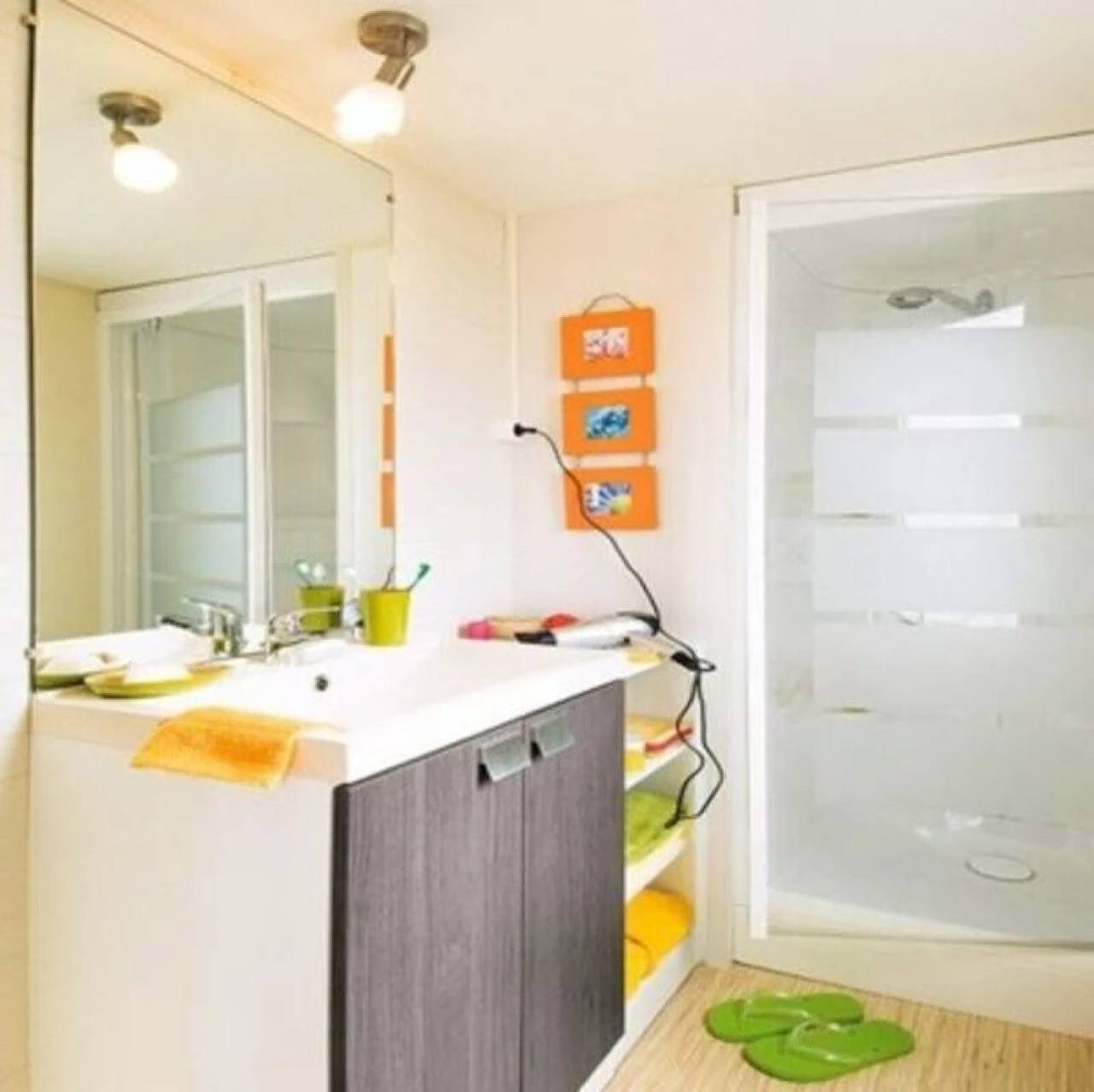 Zecamping 4 étoiles familial piscine couverte mobil-home Tv Bbq 28m2 in Bourgneuf-en-Retz, Côte de Jade