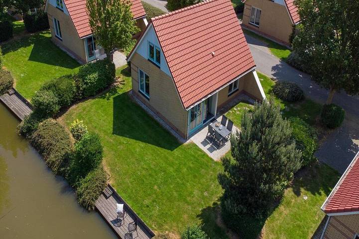 Ferienhaus für 6 Personen, mit Pool und Garten sowie Sauna in Andijk