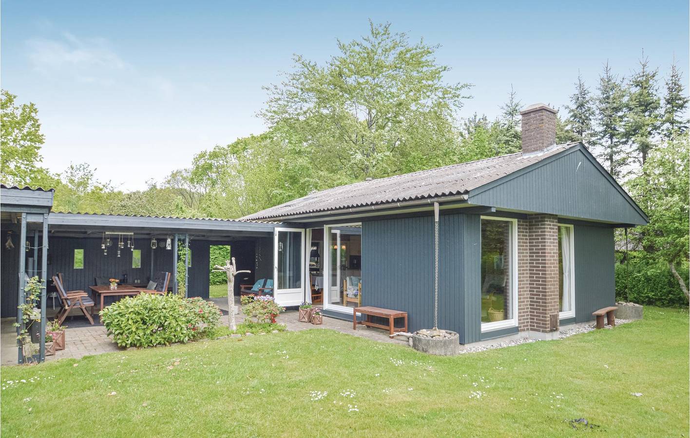 Ferienhaus für 4 Personen mit Terrasse in Hvalpsund, Farsø