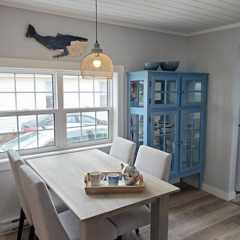 Newly renovated 2 bedroom house with view of the Souris Harbour & marina. in Souris, Kings County (Kanada)