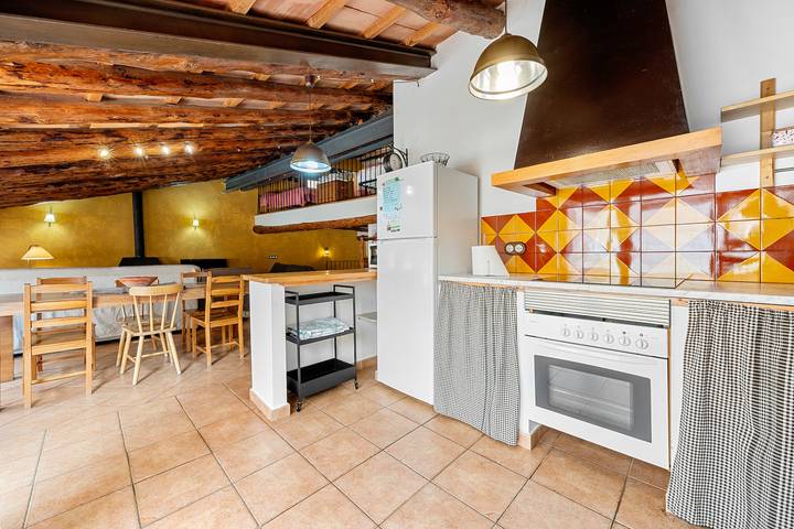 Casa rural para 13 personas, con balcón en Cataluña - 4