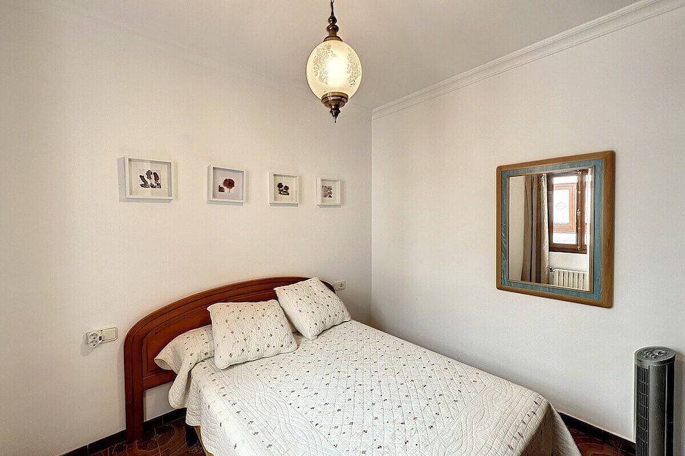 Apartamento entero, Apt. tres habitaciones Fornells in Fornells, Es Mercadal