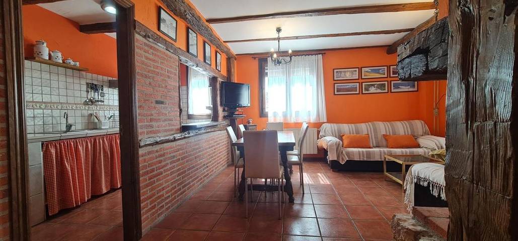 Apartamento para 6 personas, con Balcón y Terraza además de Jardín y Vistas en Penafiel (Espanha)