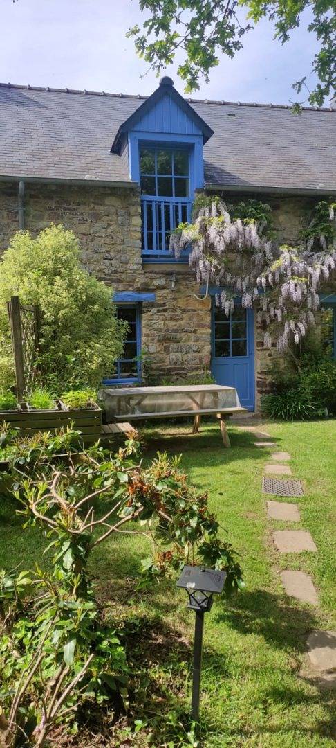 Gîte pour 6 personnes, avec terrasse et jardin à Montfort-sur-Meu - 2