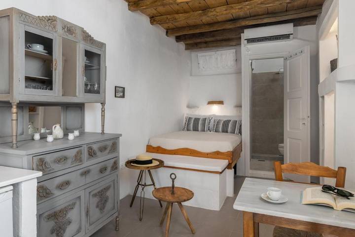 Location de vacances pour 2 personnes, avec terrasse et vue dans Milos - 2