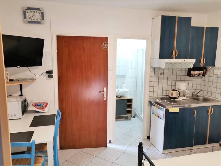 Ganze Wohnung, Studio Apartment Bugi - mit Balkon in Baska, Krk