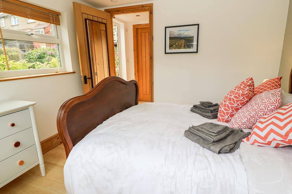 Garden Cottage, romantic, with a garden in Ilkley in Ilkley, West Yorkshire