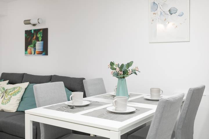 Entire apartment, Holiday Apartment "Felicidad" with High-Speed Wi-Fi in El Barrio, Alicante