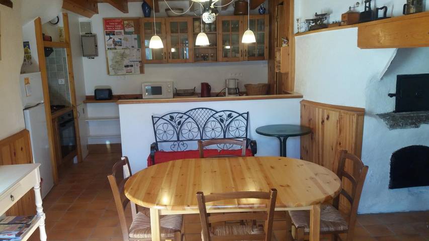 Gîte pour 4 personnes, avec jardin dans Val-de-Sos - 3