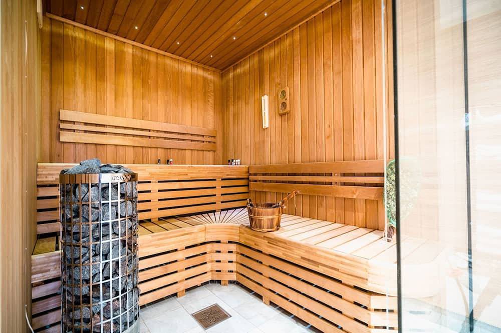 Newly built single-family home with its own spa area in Bamble