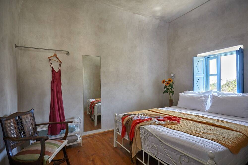 318 Oia Villa in Ormos Ammoudiou, Oia