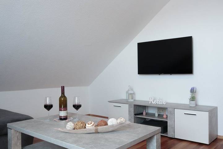 Ferienwohnung für 4 Personen, mit Balkon in Hentern