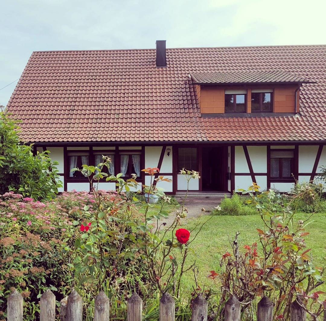 Ganze Ferienwohnung, Fewo Hof Honisheim - 1,5-Zimmer-Fewo, Einzellage, Balkon, 46 qm, Eg in Gaienhofen, Untersee