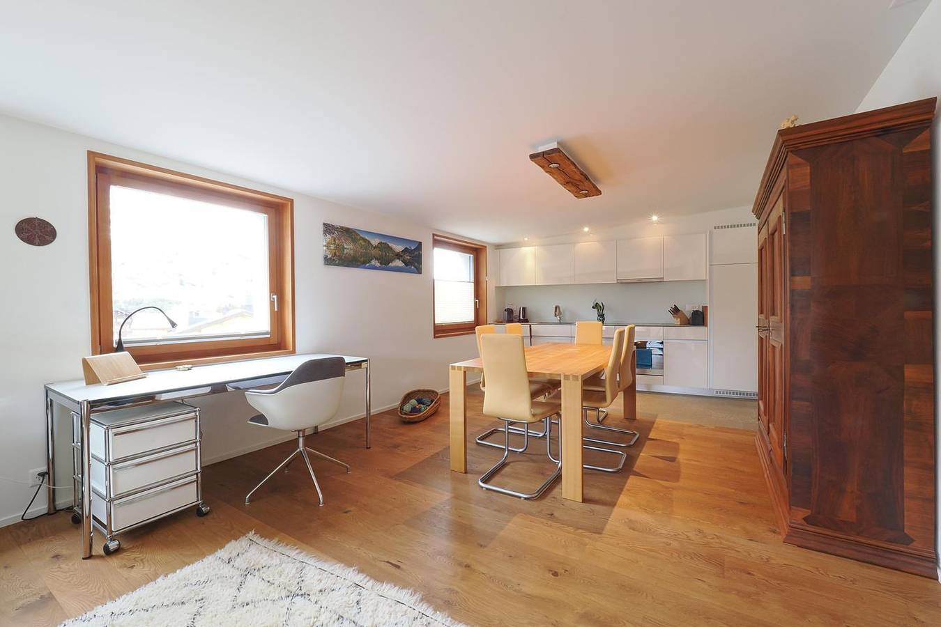 Ganze Wohnung, Chesa Solndanella  – Stilvolle Ferienwohnung mit Tal- und Bergblick in Bregaglia, Engadin