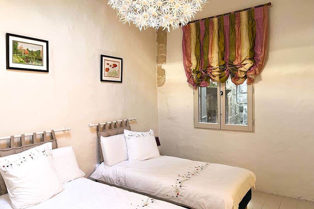 Beautiful medieval home, nestled in the heart of the his in Sommières, Région de Nîmes