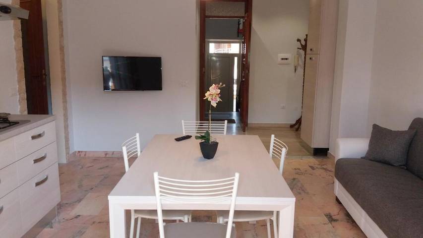 Gîte pour 5 personnes, avec balcon à Spadafora