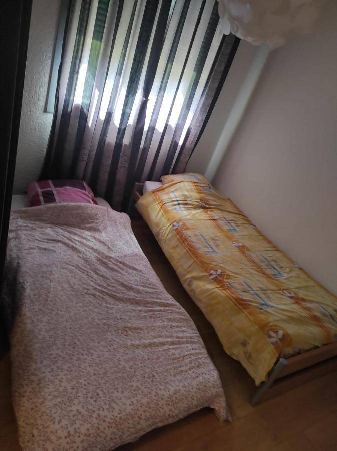 Gîte pour 4 personnes, avec jardin, animaux acceptés à Divonne-les-Bains - 4