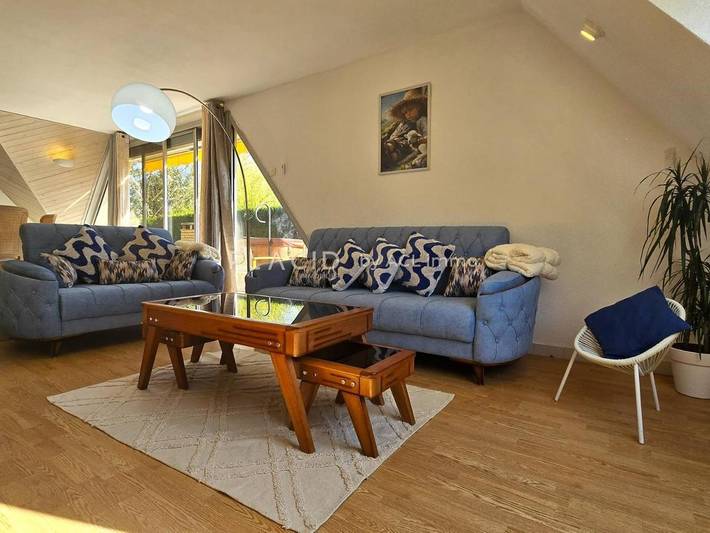 Gîte pour 10 personnes, avec jacuzzi à Souligné-Flacé