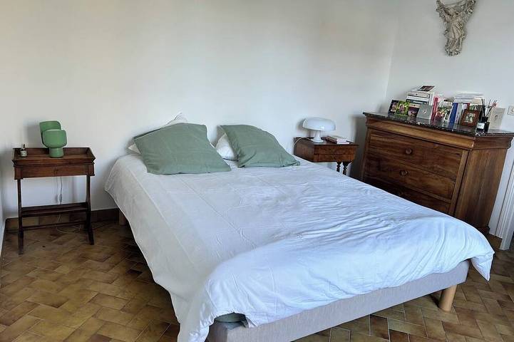 Location de vacances pour 10 personnes, avec Jardin dans Plage des Boulassiers - 2