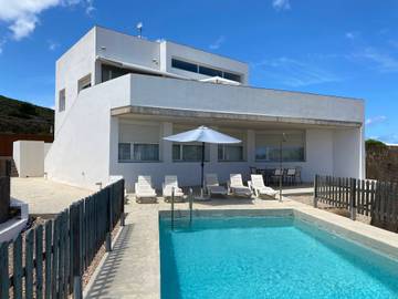 Ferienhaus in Es Mercadal, Menorcas Küste für 7 