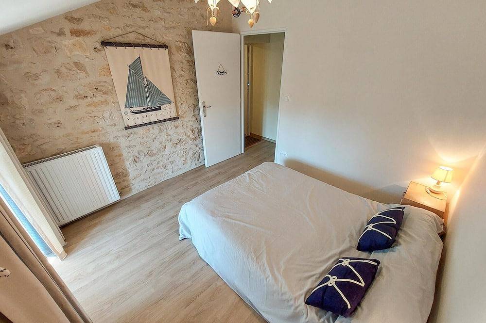 Haustierfreundliches Ferienhaus in Taizé-Aizie mit Wlan in Taizé-Aizie, Charente
