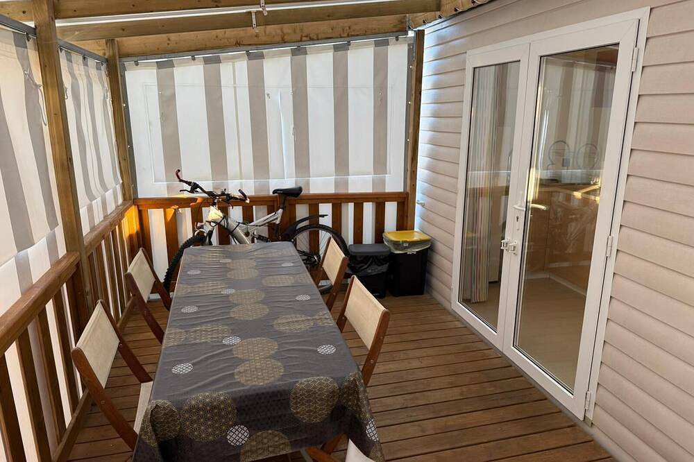 Mobil-Home neuf à 2 kms St Gilles Croix de Vie Le Fenouiller 4 pers 2 chambres in Le Fenouiller, Vallée de la Loire
