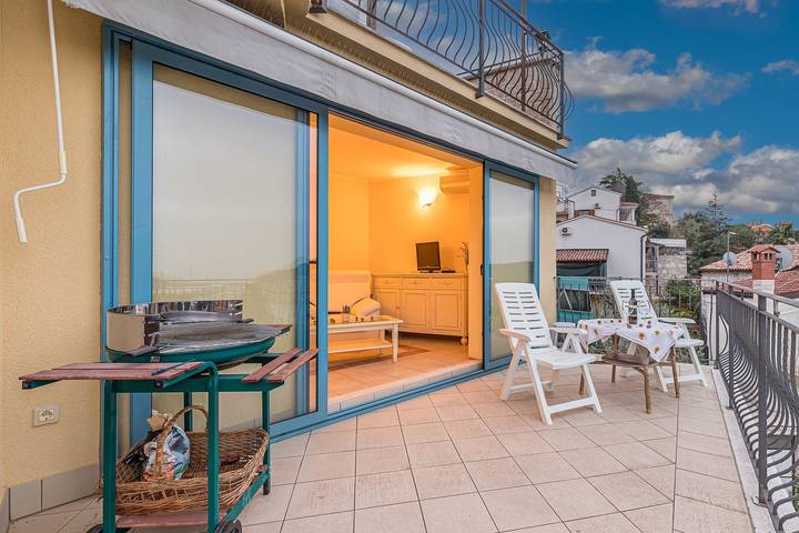 Ferienwohnung für 2 Personen, mit Balkon/Terrasse in Vrsar - 2