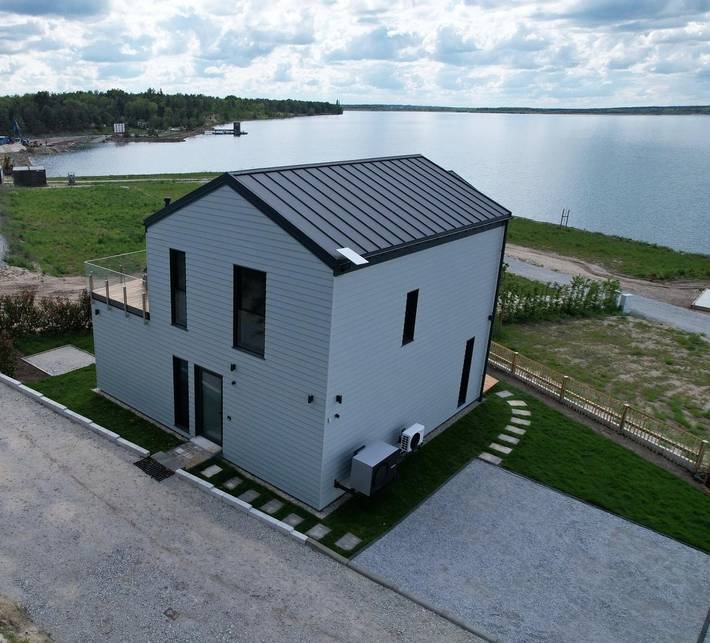Ferienhaus für 7 Personen, mit Balkon und Whirlpool sowie Terrasse und Garten in Elsterheide