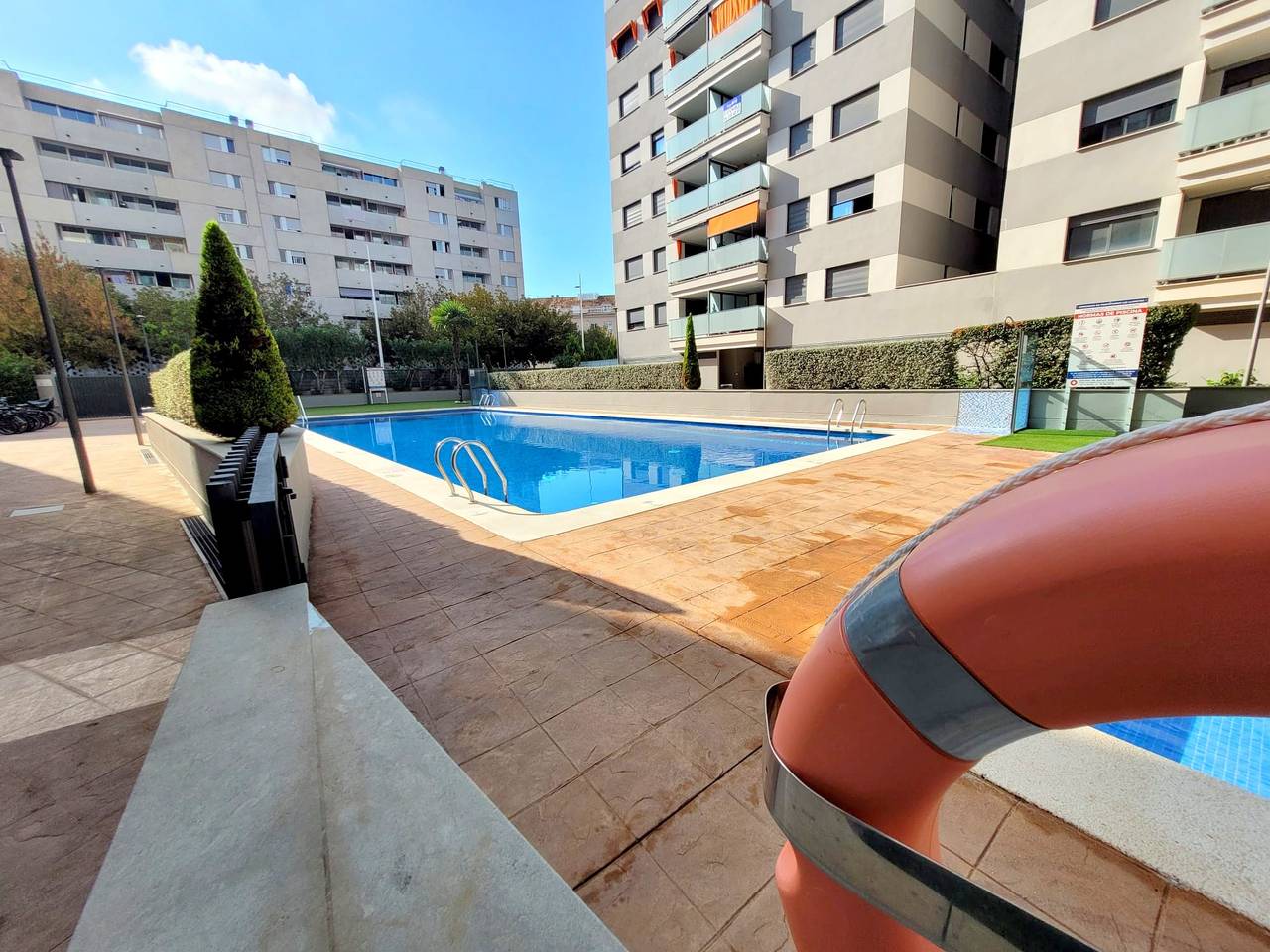Apartamento entero, Apartamento 'Les Llometes 6-36' con vistas a la montaña, piscina compartida y terraza privada in Playa de Gandía, Costa de Valencia