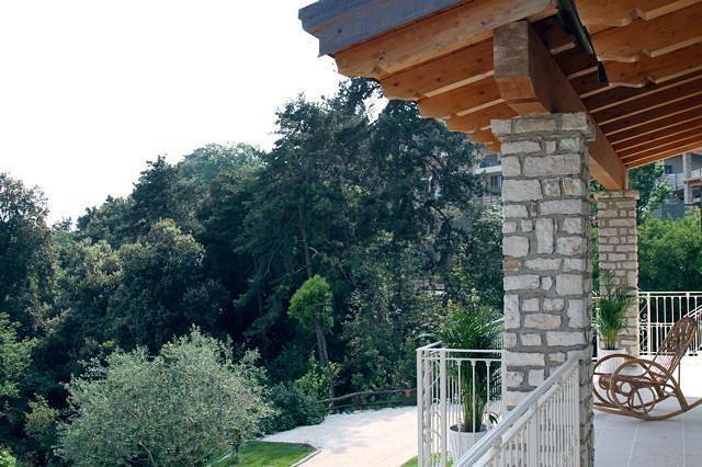 Charmantes Ferienhaus in Toscolano Maderno mit Botanischem Garten und Seeblick in Maderno, Toscolano-Maderno