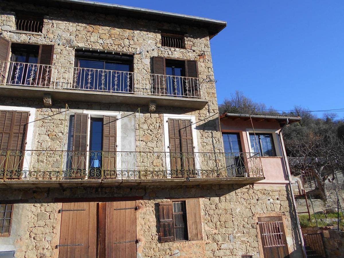 Appartement entier, Three-Bedroom Apartment in Lantosque, Côte méditerranéenne (France)