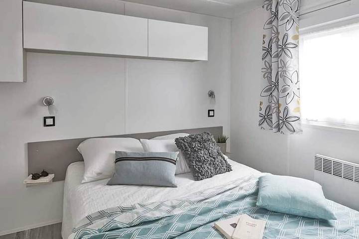 ZEcamping 4* piscine chauffée mobil-home Lv 40m2 in Sainte-Nathalène, Périgord Noir