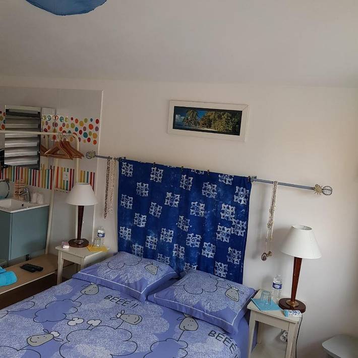Chambre d’hôte pour 2 personnes, avec jardin à Coudeville-sur-Mer