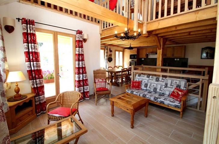 Gîte pour 6 personnes, avec balcon, animaux acceptés à Saint-Firmin