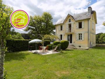 Gîte pour 3 personnes, avec jardin et terrasse, animaux acceptés dans Sénaillac-Latronquière