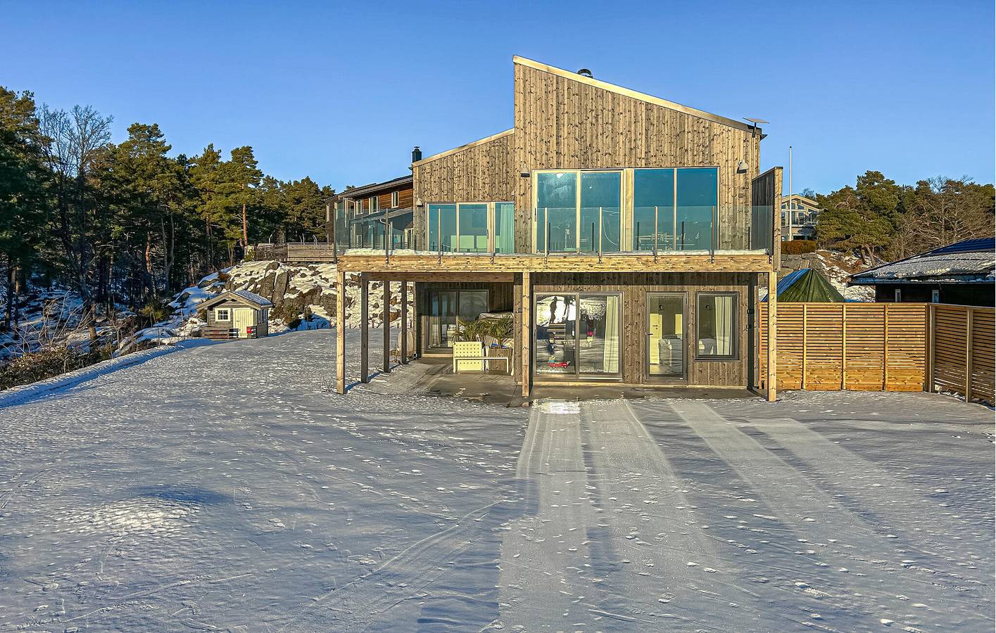 Ferienhaus für 8 Personen mit Garten in Arendal