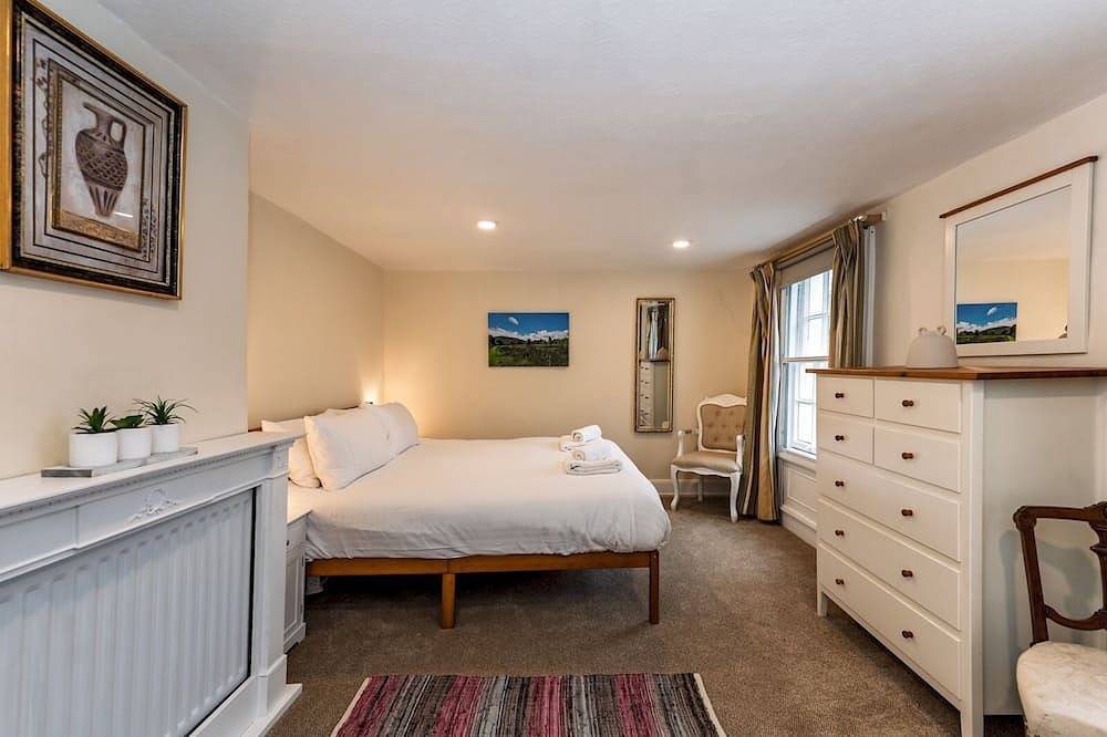Spacious home, sleeps 9 - walker & cyclist retreat -Pass the Keys in Church Stretton, Shropshire Hills