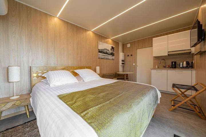 Location de vacances pour 2 personnes, avec jacuzzi et jardin à Saint-Marc-Jaumegarde - 4