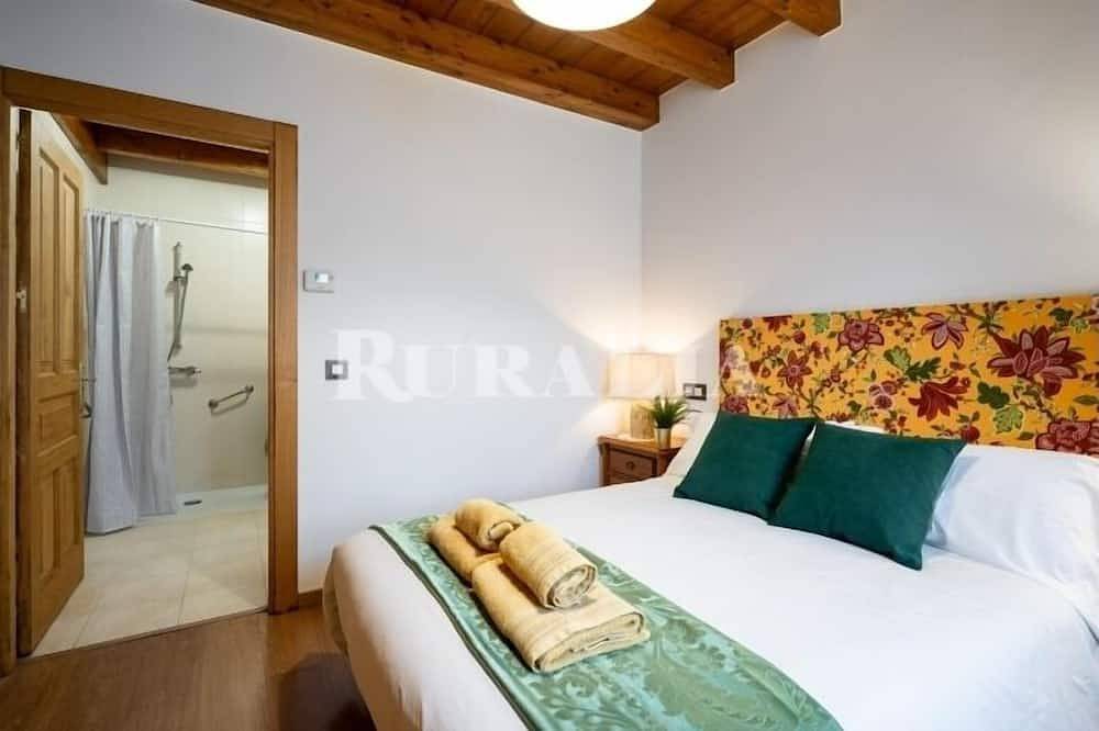 La Javariega - wheelchair-accessible country house in Colombres in Colombres, Ribadedeva