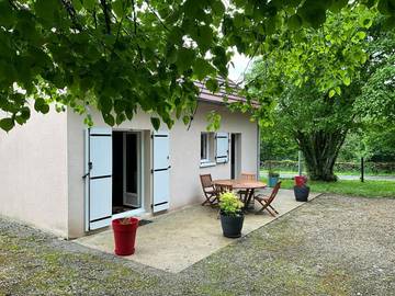 Cottage pour 4 personnes, avec terrasse et jardin à Crozant